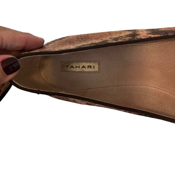 Tahari Women’s Clementine Snake Print Flats Loafers Shoes Size 8 1/2M - Picture 8 of 13